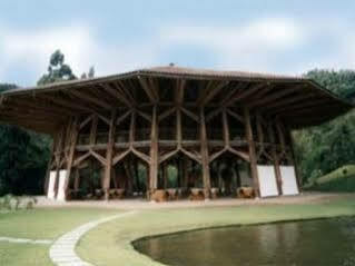 Estelar Recinto Del Pensamiento Y Centro De Convenciones 3*